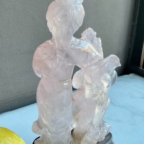 Vintage Rose Quartz Mother and Child Sculpture on carved Wooden Base - Picture 7 of 10